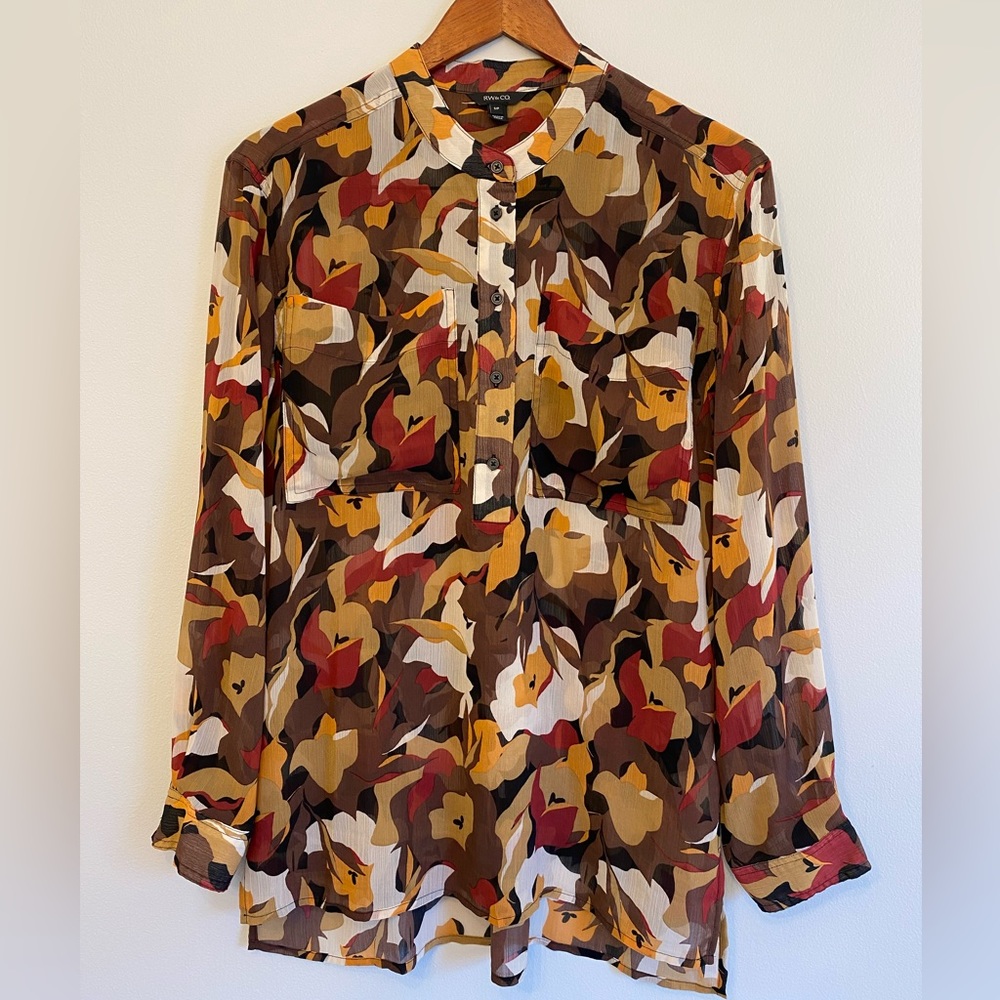 Sheer blouse with lovely print